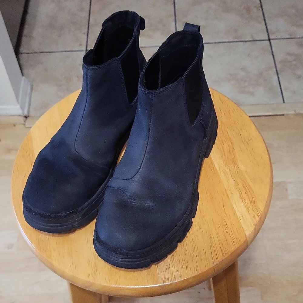 Uggs Black Soft Leather Booties